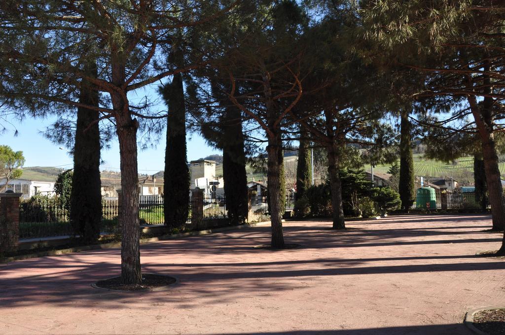 Вілла Agriturismo Corte Montini Santa Giuletta Екстер'єр фото