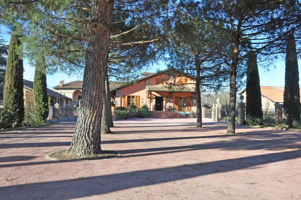 Вілла Agriturismo Corte Montini Santa Giuletta Екстер'єр фото