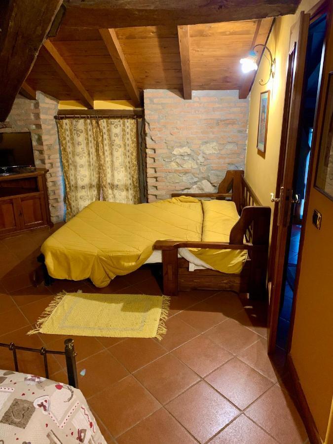 Вілла Agriturismo Corte Montini Santa Giuletta Екстер'єр фото