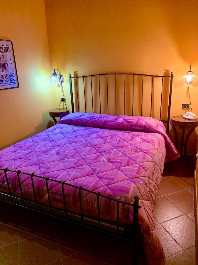 Вілла Agriturismo Corte Montini Santa Giuletta Екстер'єр фото