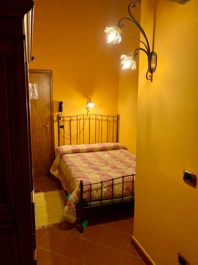 Вілла Agriturismo Corte Montini Santa Giuletta Екстер'єр фото
