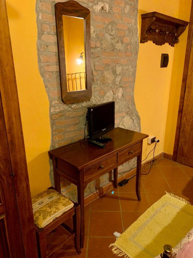 Вілла Agriturismo Corte Montini Santa Giuletta Екстер'єр фото